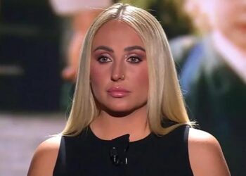 Mediaset retira las dos docuseries de Rocío Carrasco mientras su hija recibe una oferta por contar su historia