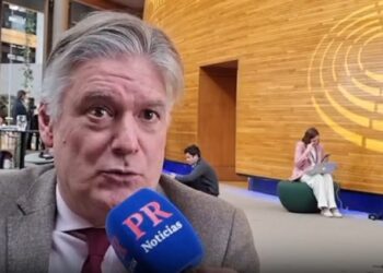 López-Istúriz critica la escasa educación en España sobre la UE e impulsa a los jóvenes a descubrirla