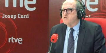 Silencio sobre el cura Gabilondo: Noche y niebla sobre el pasado más turbio del Defensor del Pueblo