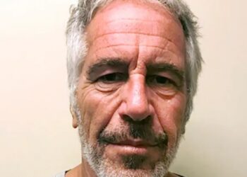 EL SILENCIO DE LA PRENSA ESPAÑOLA SOBRE EPSTEIN