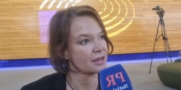 Leire Pajín: “El pueblo venezolano debe elegir libremente a sus representantes”