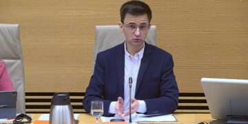 José Pablo carga contra el Consejo de Informativos y niega la deuda de 739 millones de euros