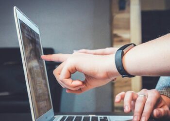 LEOlytics: menciones de marca y backlinks en una sola herramienta