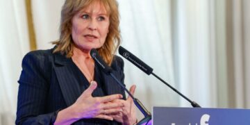 María Rey (APM): “No es lo mismo informar y analizar con conocimiento y argumentos, que acosar, hostigar y descalificar”