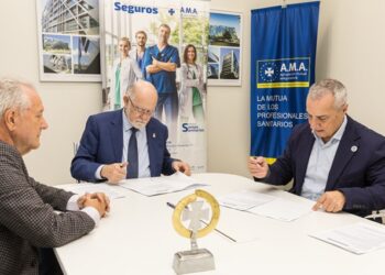 Los enfermeros de la Comunidad Valenciana  se suman a las pólizas colectivas de A.M.A.