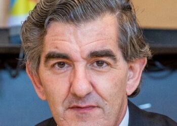 Juan Abarca Cidón pide cambiar el relato negativo sobre la Medicina