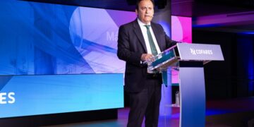 Cofares reúne a cerca de 300 representantes de la industria farmacéutica en Madrid