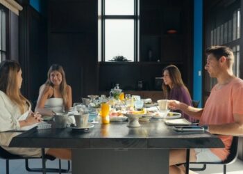 ‘El capitán en Japón’ (11,4%) adelanta a ‘Top Chef’ (9,5%) en la noche del miércoles