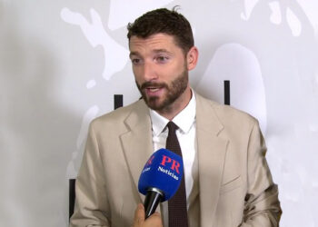 De legislar a asesorar: dos perspectivas, una voz, la de Omar Anguita