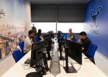 Telefónica lanza en T_Space su servicio comercialpionero de drones pilotados en remoto