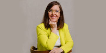 “La IA no piensa por ti”: La advertencia de Valeria Aragón que todo profesional del marketing debe saber