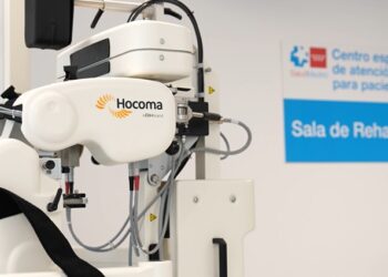 Madrid incorpora un exoesqueleto pionero para mejorar la rehabilitación de pacientes con ELA