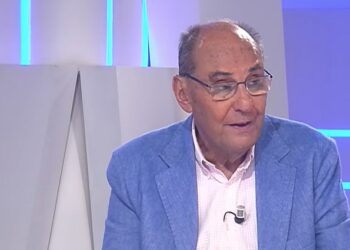 La deriva de Vox parte peras entre los tertulianos Ariza y Vidal Quadras