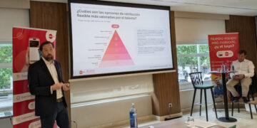 Tres de cuatro profesionales no están satisfechos en donde trabaja