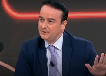 ‘El Confidencial’ le corta un traje a Iván Redondo por su egolatría y sus diagnósticos