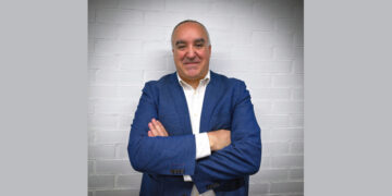 «La IA no debe ser una máquina de respuestas finales, sino un compañero de tensión creativa»