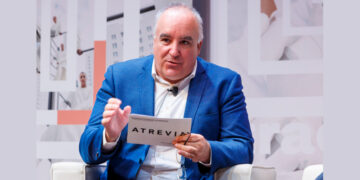 “La IA eleva la exigencia del consultor: le pide menos ejecución mecánica y más pensamiento estratégico”