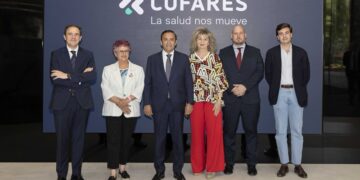 La Comisión de Sanidad del Congreso visita Cofares