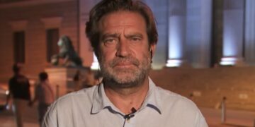 Luis Arroyo: de asesor de Rubiales a portavoz de Zapatero con el clan Barroso de fondo