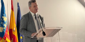 La Generalitat denuncia que el Gobierno “retuerce” la sectorial de medio ambiente para evitar debatir el reglamento de costas