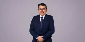 ATREVIA CONSOLIDA SU OFICINA DE ECUADOR CON MAURICIO DOMÍNGUEZ