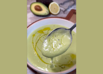 Salmorejo de aguacate