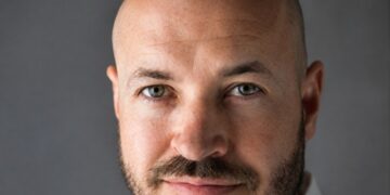 De Daniel Romero-Abreu: aflora un millón de euros en pagos a Zapatero y sus hijas