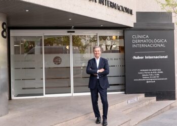 El dermatólogo Ricardo Ruiz desmonta los mitos antiedad en Larga vida a tu piel