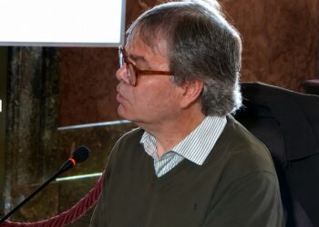 ‘Romerito’ le sigue haciendo boquetes a los Escolar: ahora, con la agenda de Leire Díez