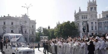 La visita del Papa no impulsa la hostelería pese a la masiva afluencia de visitantes a la capital