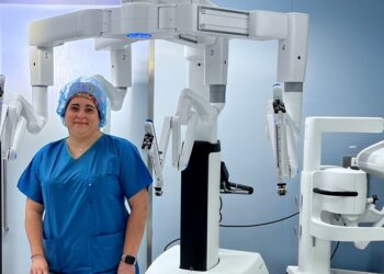 El Hospital Universitario Rey Juan Carlos actualiza a especialistas, médicos de familia y matronas