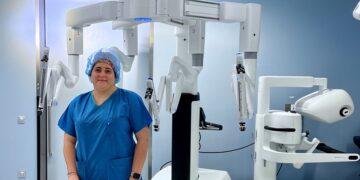 El Hospital Universitario Rey Juan Carlos actualiza a especialistas, médicos de familia y matronas