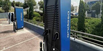 El 40% de los cargadores de vehículo eléctrico instalados por Endesa son de alta potencia