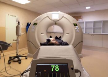 HM CIEC incorpora una tecnología pionera para identificar qué pacientes necesitan una intervención coronaria