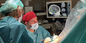 Reconocer emociones durante una cirugía cerebral para preservar las funciones más complejas del cerebro