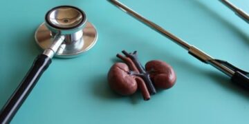 El Hospital Universitario La Luz refuerza la detección precoz de la enfermedad renal crónica