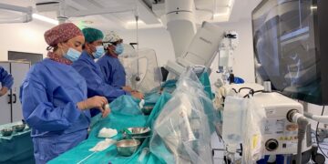 El Hospital Universitario La Luz realiza el primer implante percutáneo de una válvula Tavi in- valve mitral