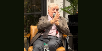 Una columna desencadena el cese de López Burniol en La Vanguardia