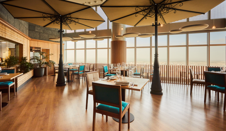 Élkar marca el inicio del curso gastronómico madrileño desde la planta 33 de Torre Emperador Castellana