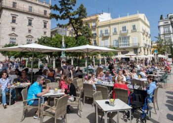 Alicante (88,9 %) supera a Valencia (75,2 %) en previsión de ocupación hotelera