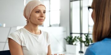 Fisioterapia desde el diagnóstico para prevenir y tratar las secuelas del cáncer