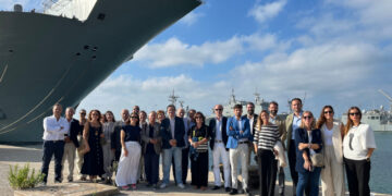 Analizan en la Base Naval de Rota el valor estratégico de la comunicación en la Defensa