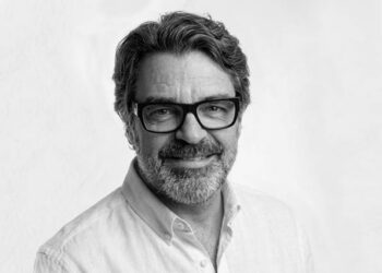 Eduard Farran: “Farmear aura revela una generación para la que la identidad cuantifica”