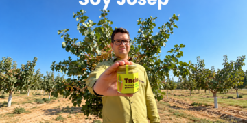 Josep Casas, el hombre de los pistachos que conquista TikTok