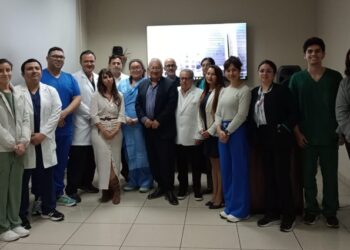 La Fundación Jiménez Díaz contribuye a la realización de las primeras cirugías robóticas de mama de Perú