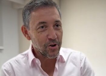 Javier Ruiz sobre el fichaje de Sara Santaolalla: “No se la contrata por ser mi pareja”