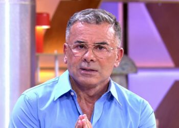 Jorge Javier atraviesa el corazón de Ana Rosa con un dardo