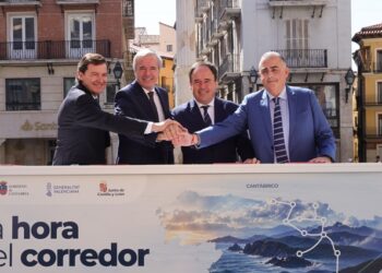 Pérez Llorca firma una alianza con Aragón y otras cuatro comunidades para exigir al Gobierno que impulse el Corredor Cantábrico-Mediterráneo