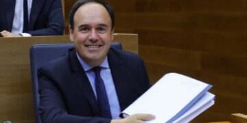 Pérez Llorca anuncia 55 medidas con nuevas inversiones en sanidad, vivienda y fiscalidad