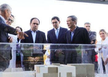 Pérez Llorca pone fecha a la llegada de la Unidad de Protonterapia de La Fe